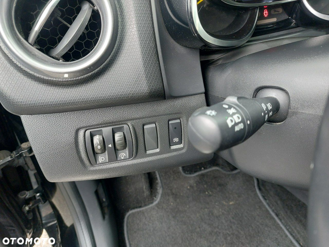 Renault Clio - 29