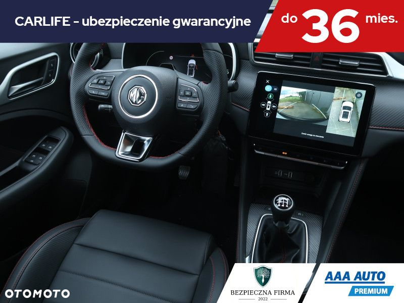 MG ZS - 8