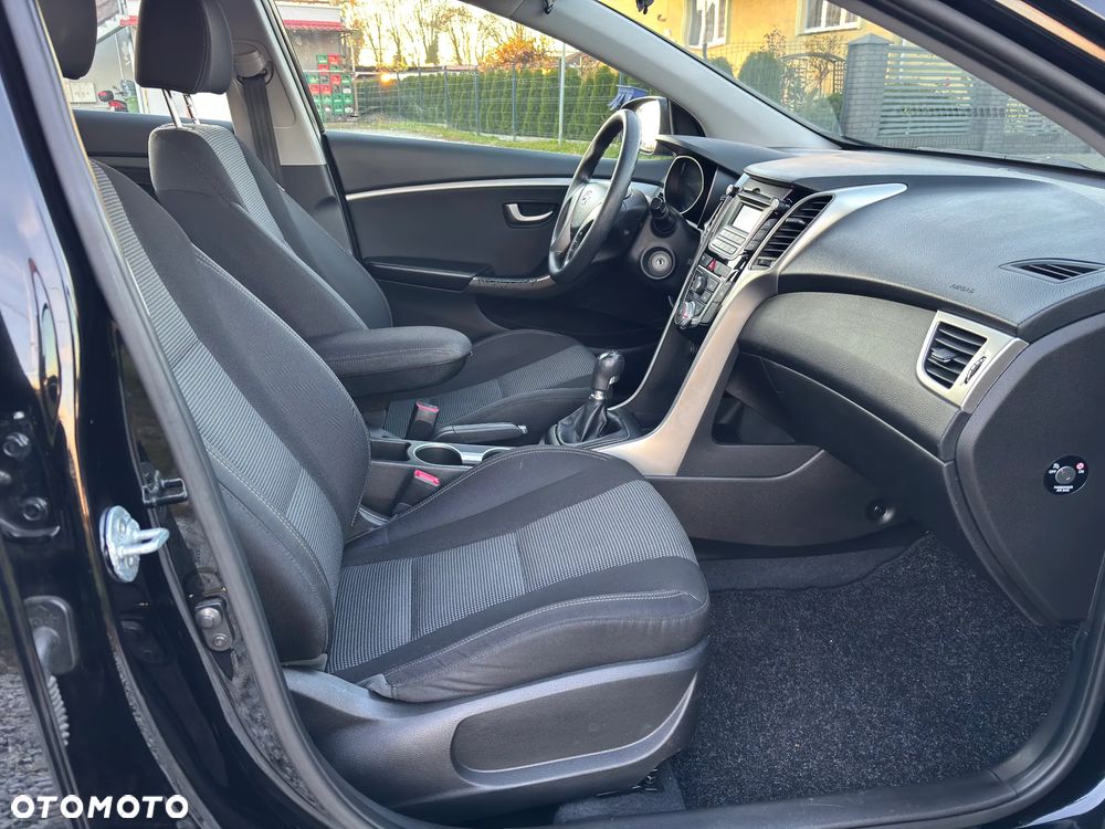 Hyundai i30 1.6 CRDi BlueDrive Comfort - 9