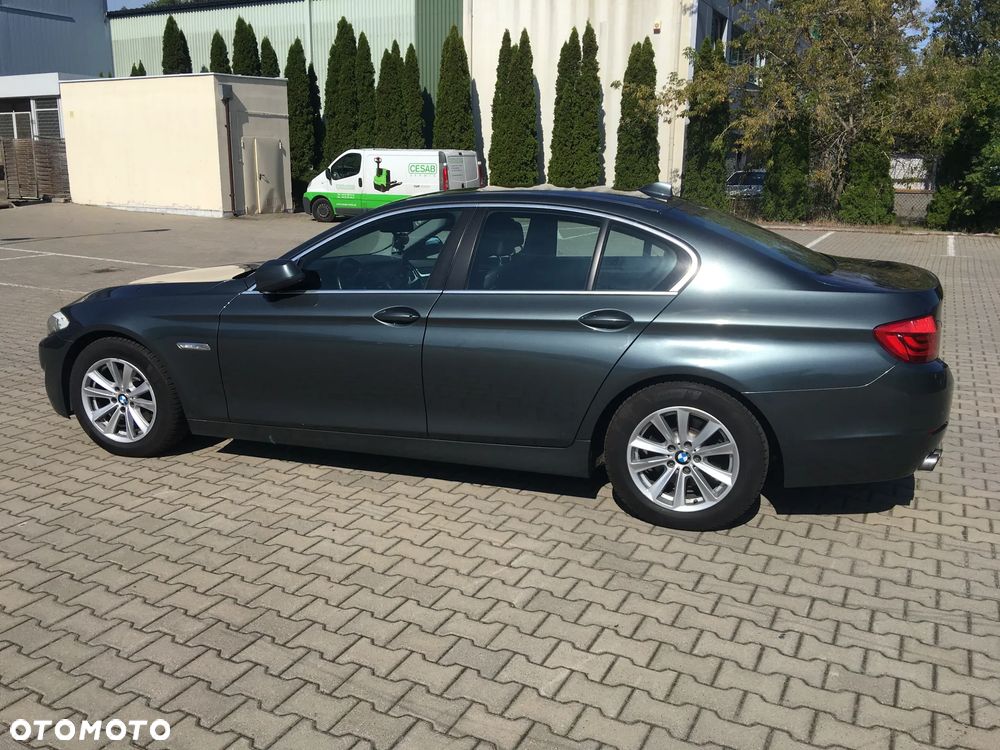BMW Seria 5 2011 photo 3