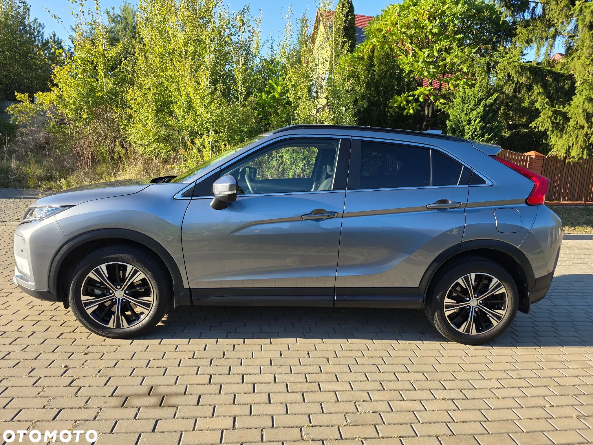 Mitsubishi Eclipse Cross - 14