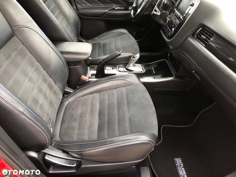 Mitsubishi Outlander 2.0 4WD - 11