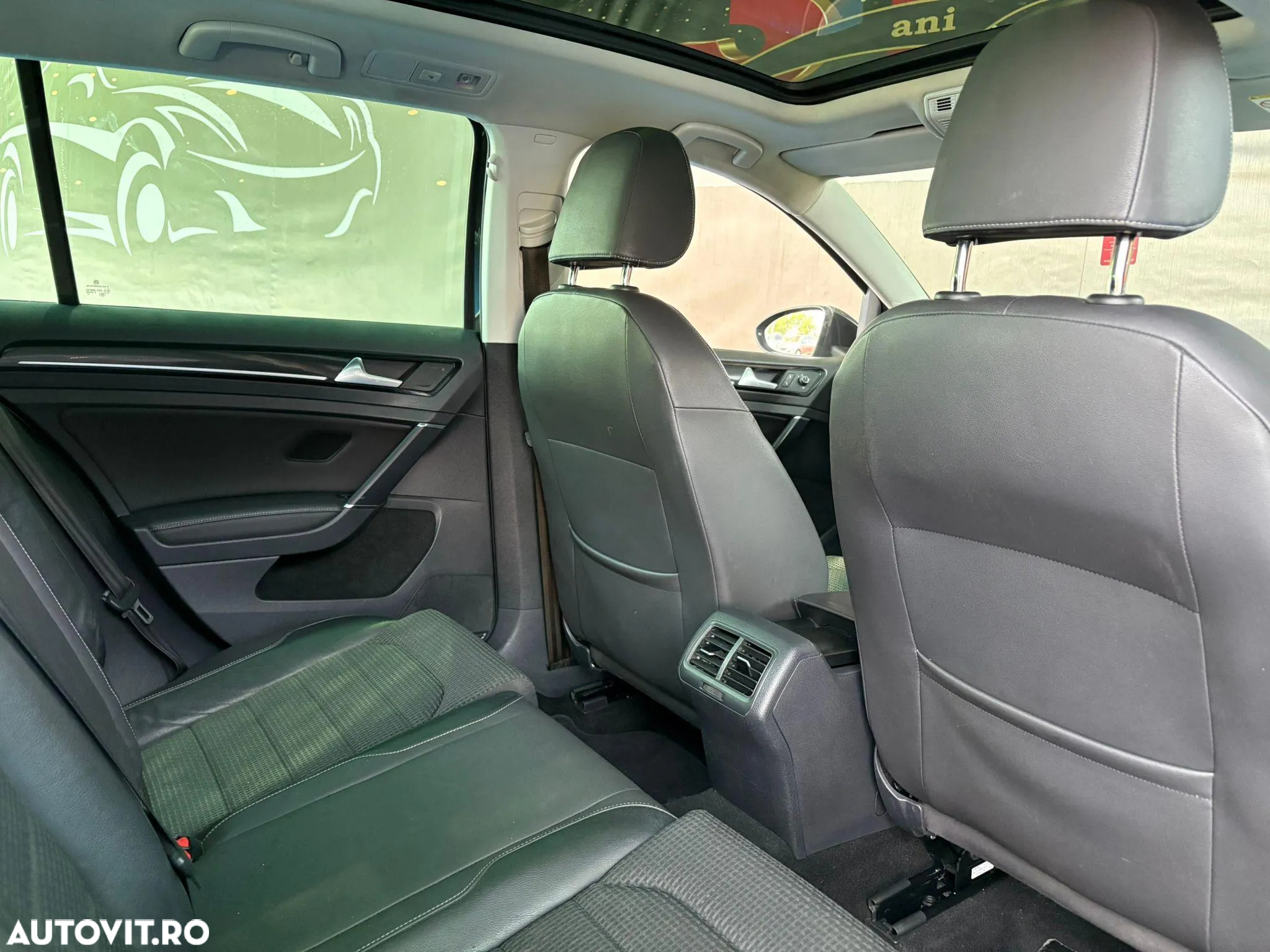 Volkswagen Golf Variant 1.6 TDI DPF DSG Exclusive - 8