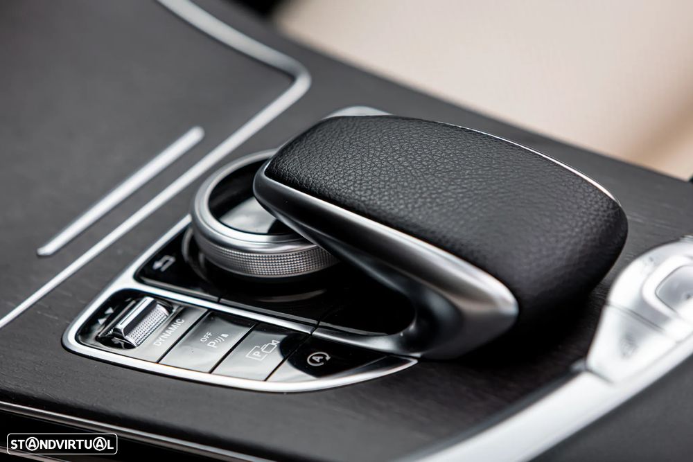 Mercedes-Benz C 220 d Cabrio 9G-Tronic AMG Line Plus - 32