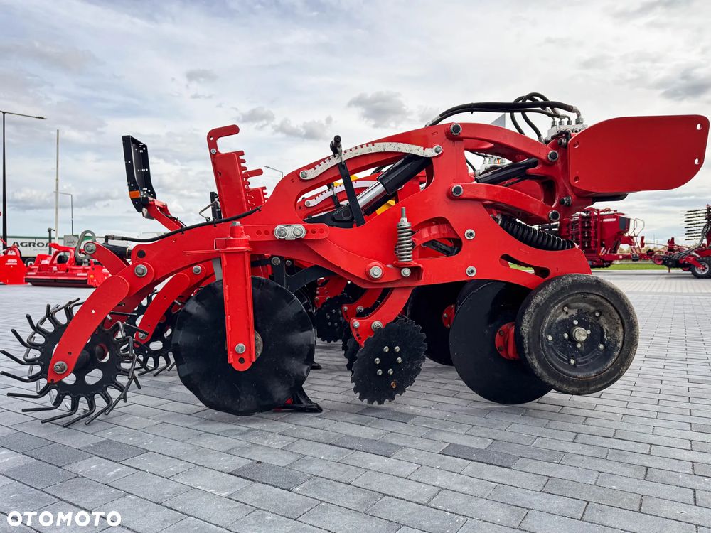 Kuhn STRIGER 600R - 9