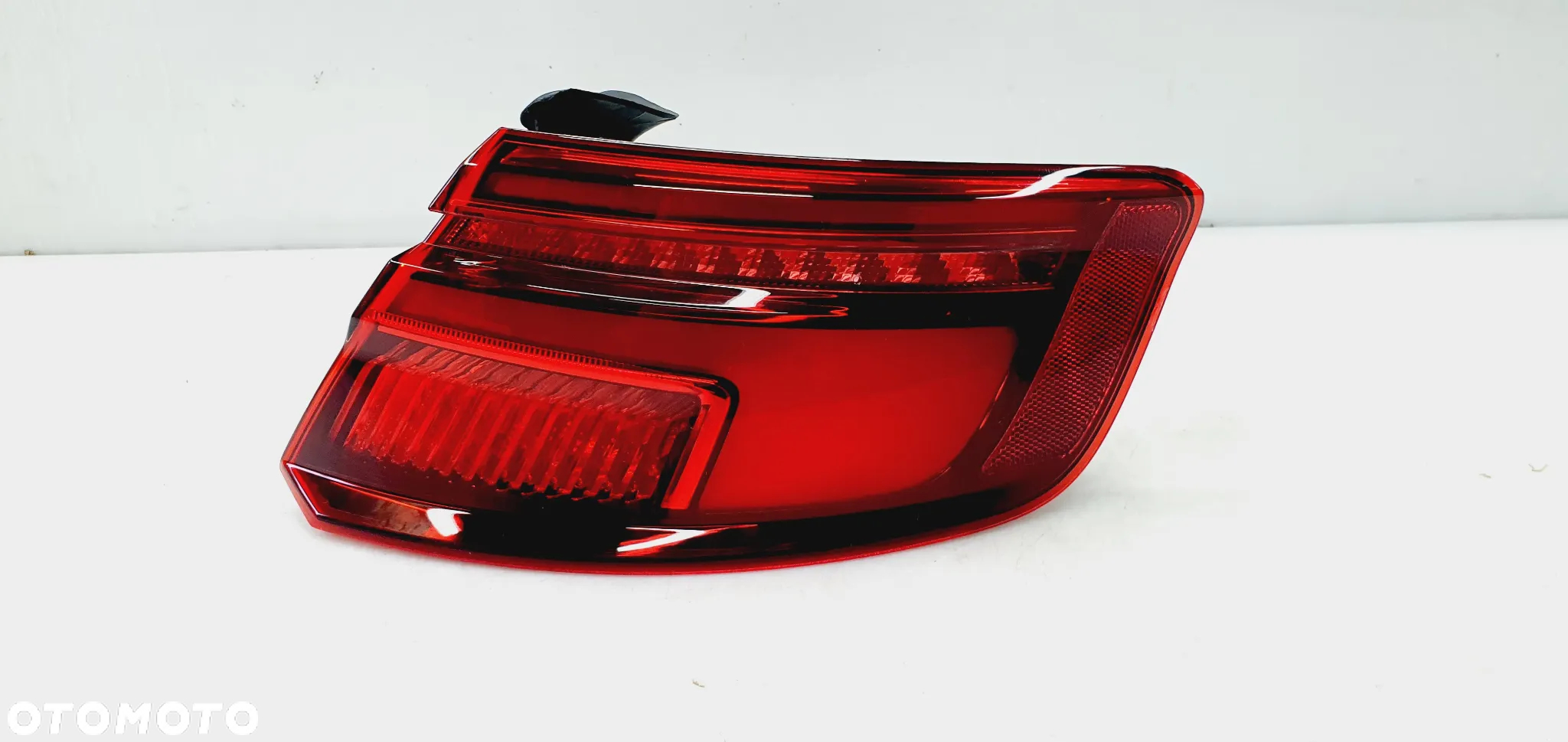 LAMPA PRAWA TYŁ AUDI A3 SPORTBACK 2016+ LIFT MATRIX 8V4945092 EU - 2