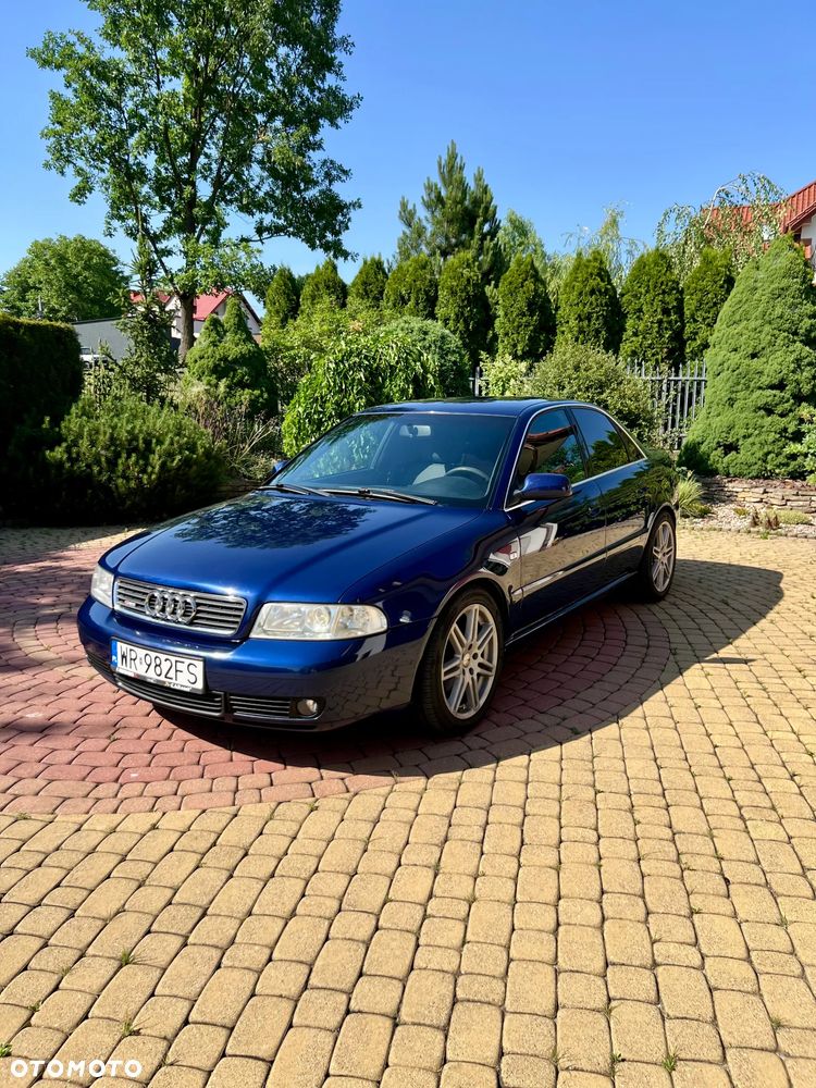 Audi A4 Limousine 1.8 - 4