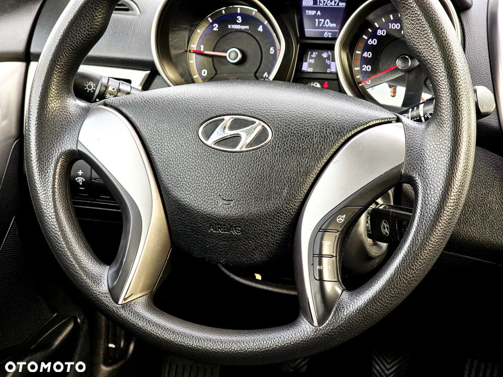 Hyundai i30 i30cw 1.4 CRDi Advantage - 20