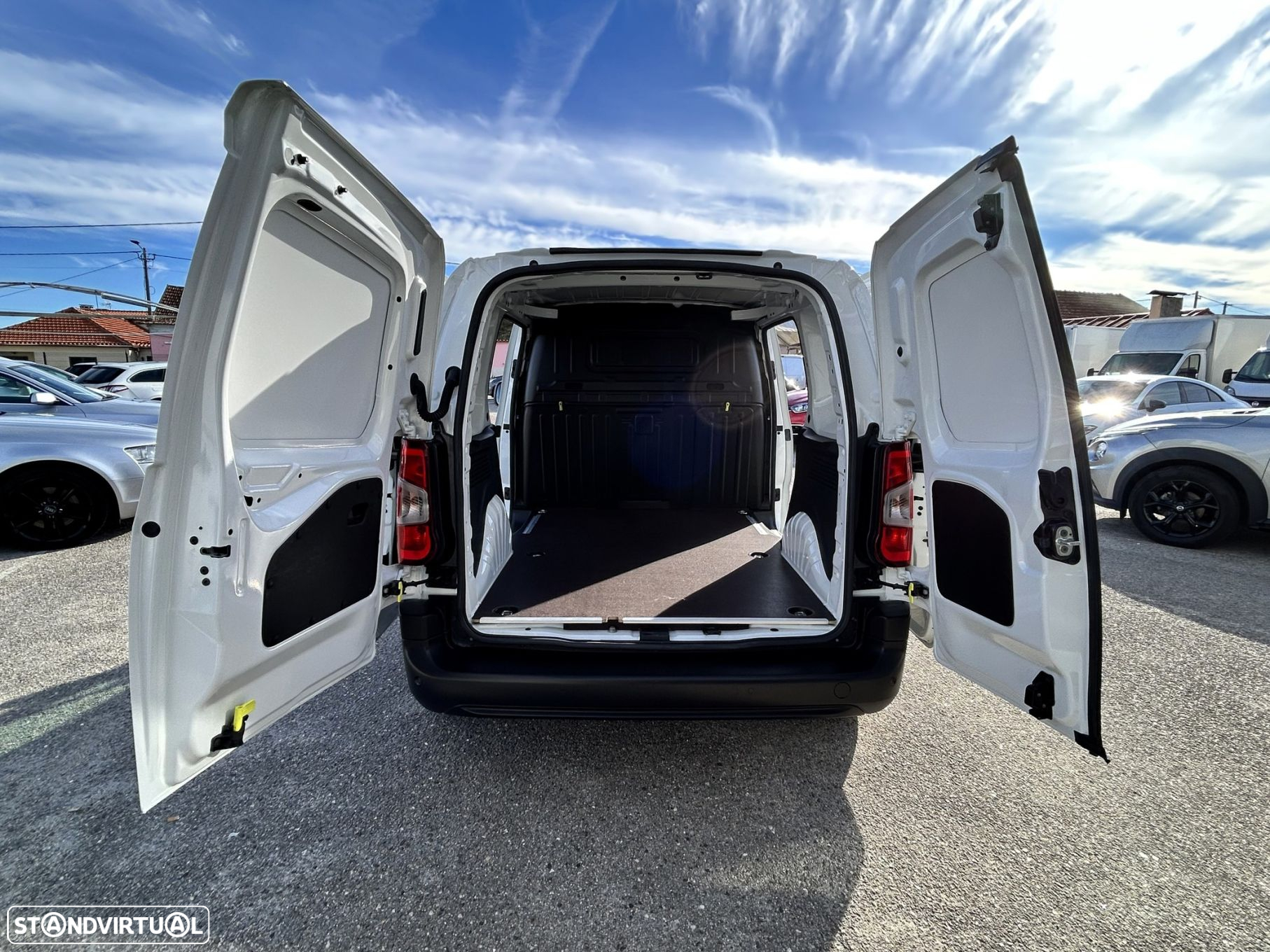 Peugeot Partner 1.5 BlueHDi Premium Standard - 22