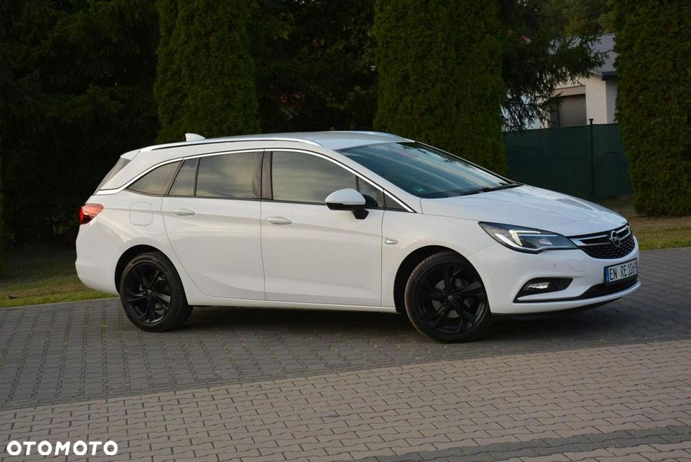 Opel Astra 1.4 Turbo Innovation - 10