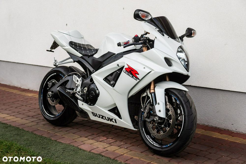 Suzuki GSX-R - 1