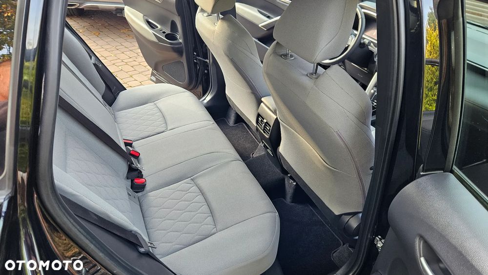 Toyota Corolla Cross 2.0 Hybrid Comfort AWD - 29