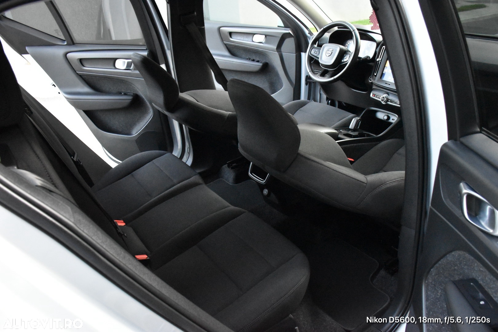 Volvo XC 40 D3 Momentum - 14