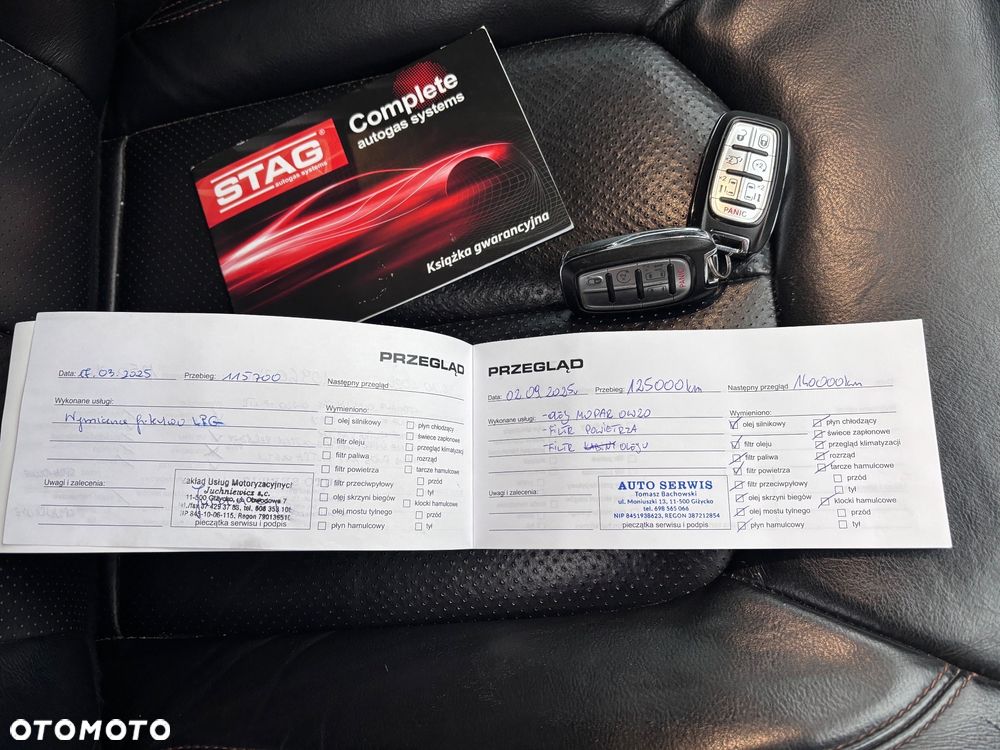 Chrysler Pacifica - 32