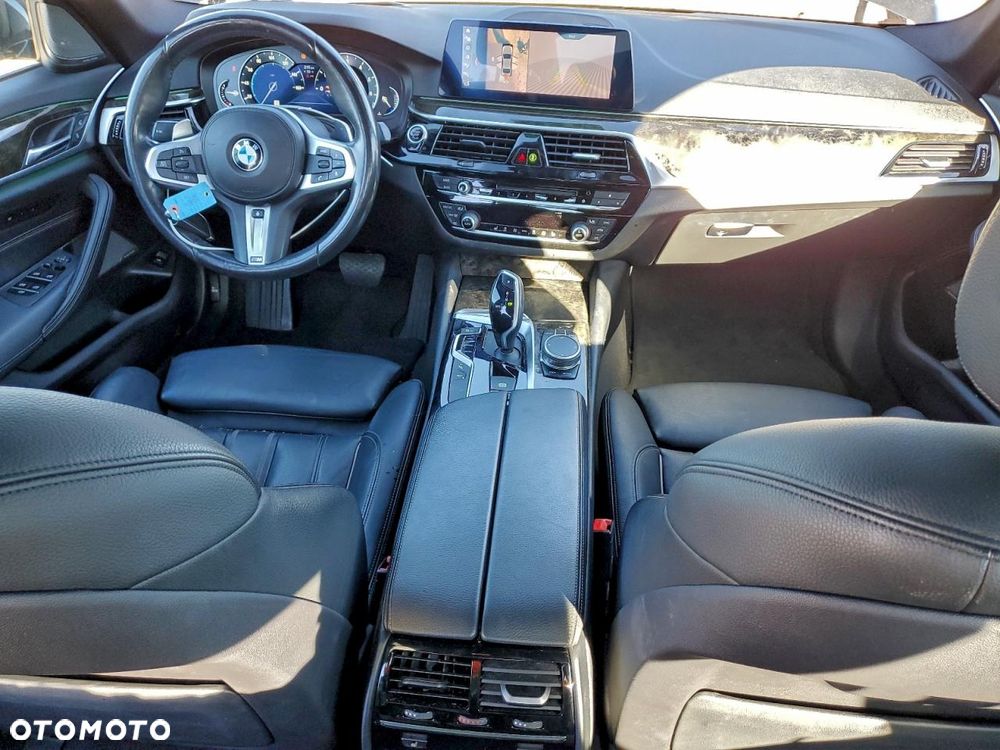 BMW Seria 5 540i xDrive Sport Line - 7