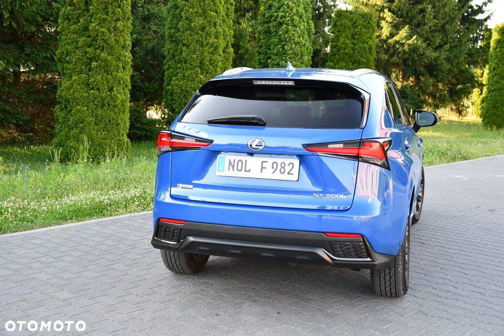 Lexus NX 300h Business Line - 31