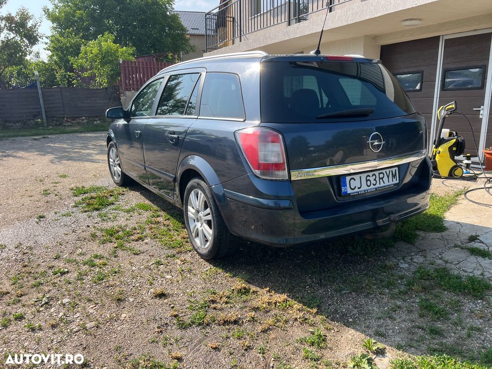 Opel Astra - 4