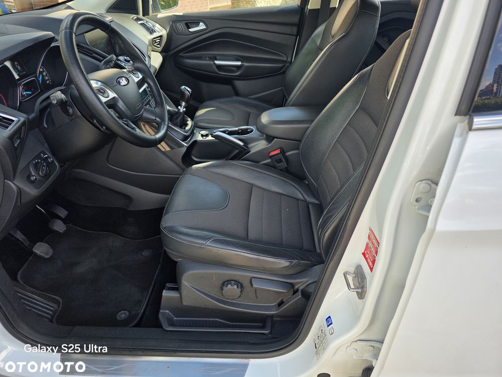 Ford Kuga 2.0 TDCi AWD Titanium - 17