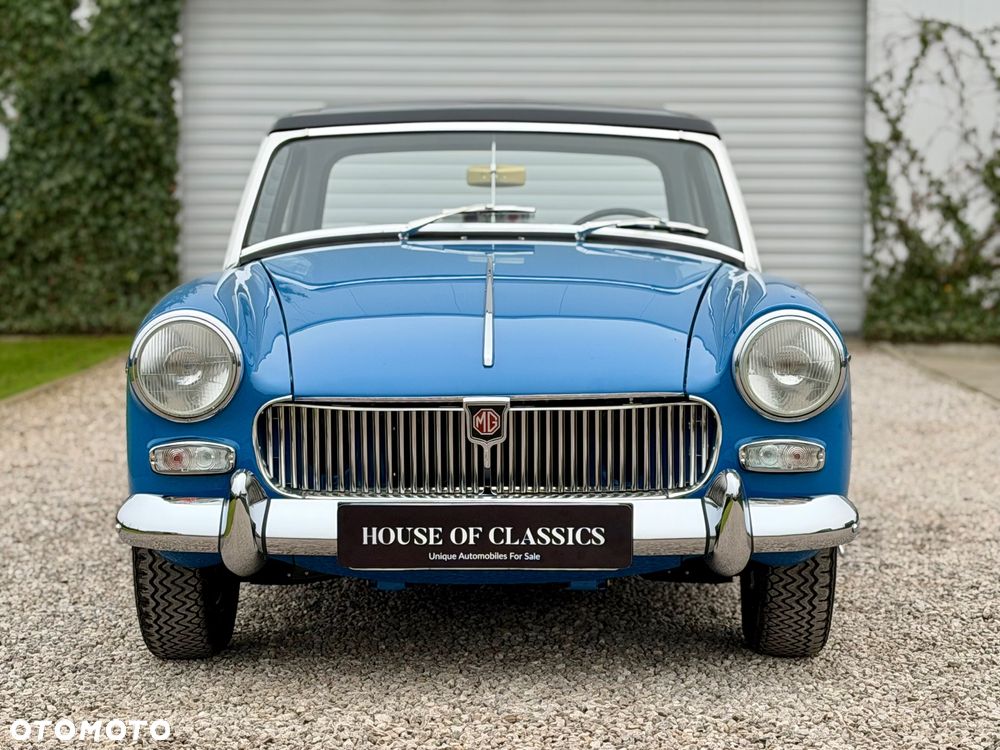 MG Midget - 8