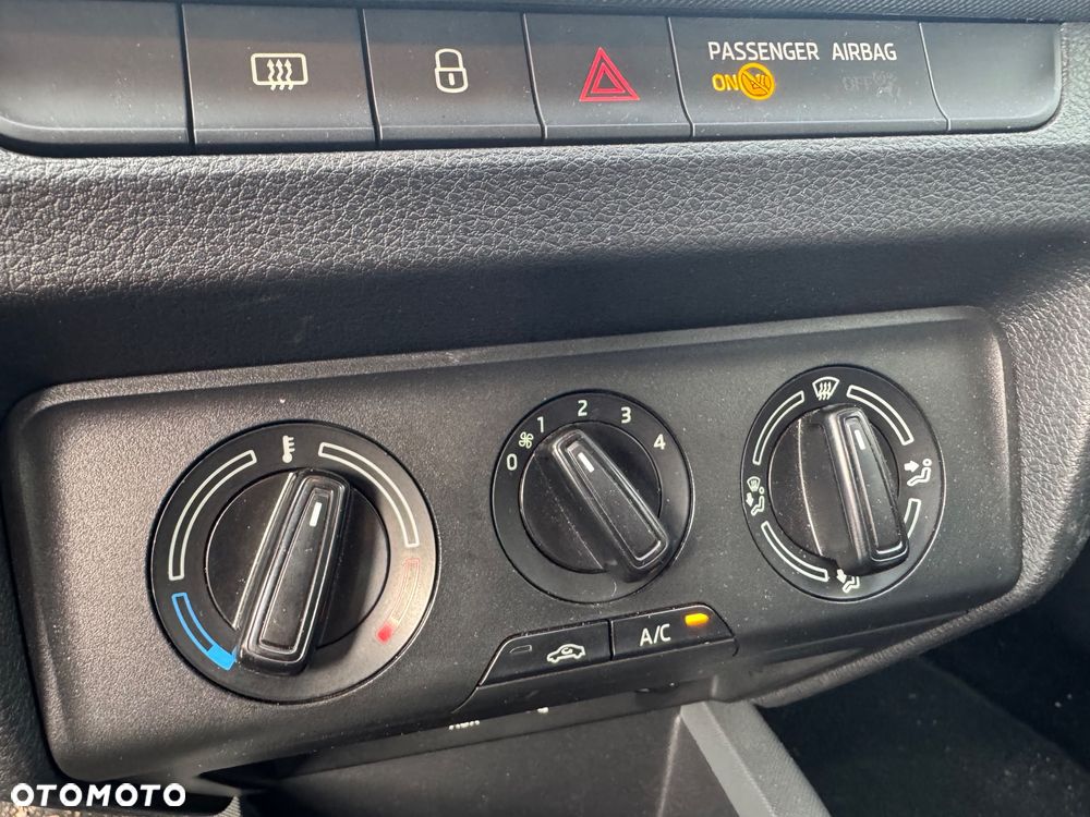 Skoda Fabia 1.0 MPI Ambition - 13