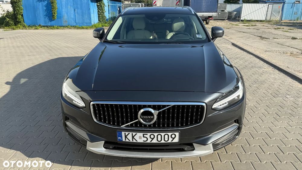 Volvo V90 Cross Country D5 AWD - 2