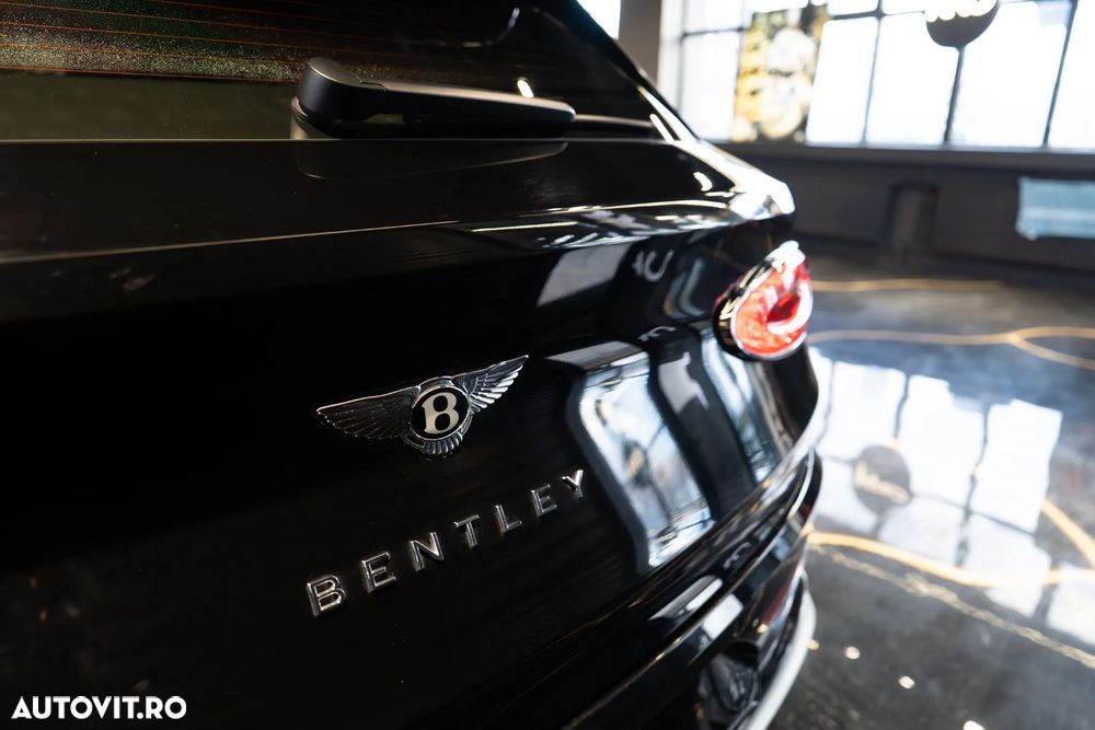 Bentley Bentayga Azure - 3