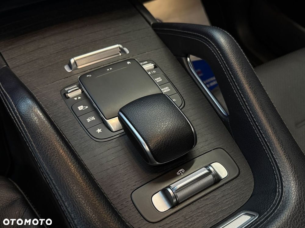 Mercedes-Benz GLE - 27