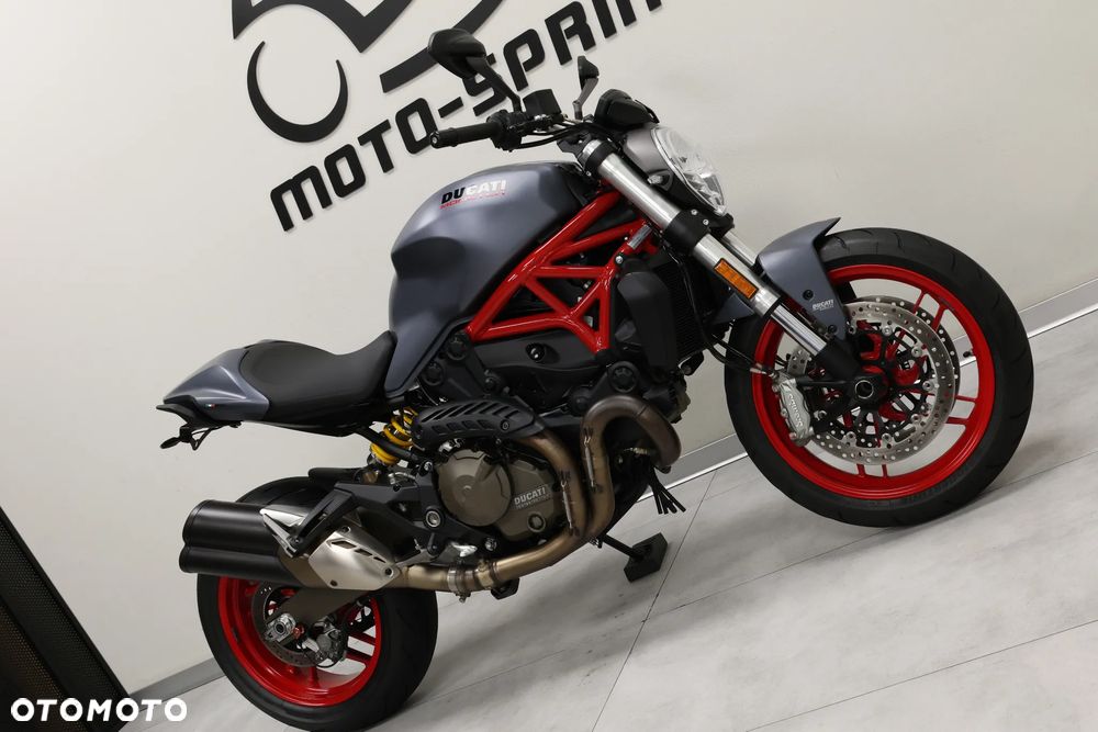 Ducati Monster - 8
