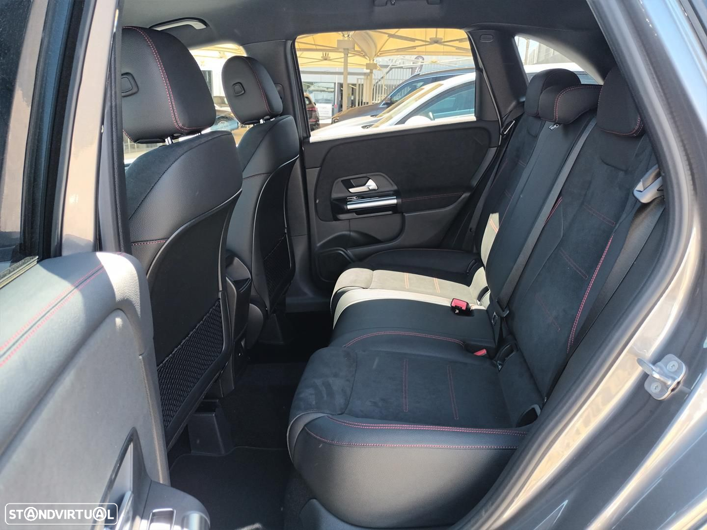 Mercedes-Benz B 250 e - 12