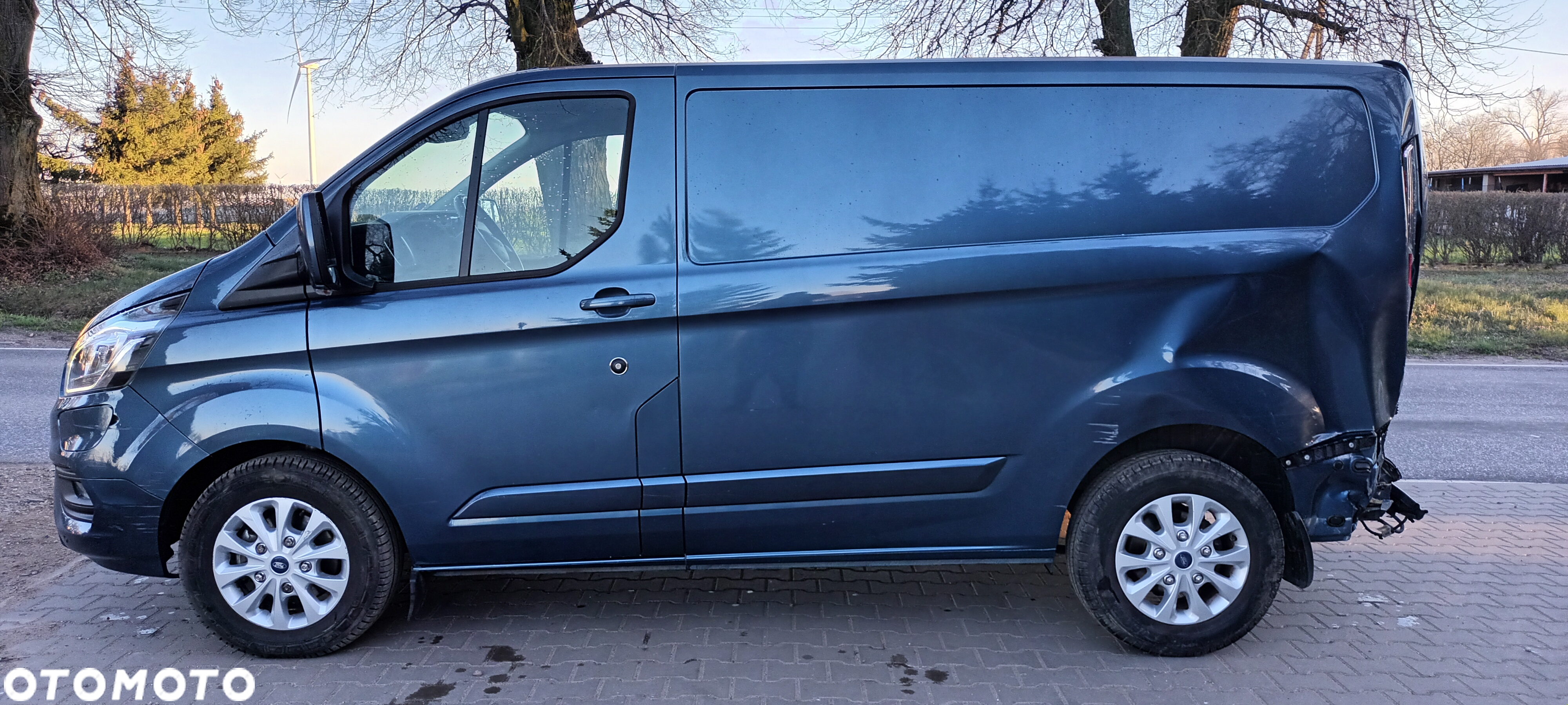 Ford TRANSIT CUSTOM - 5