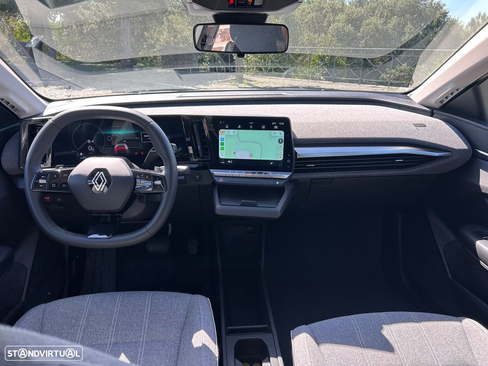 Renault Mégane E-Tech - 10