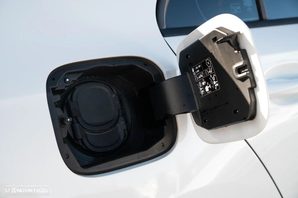 Mercedes-Benz A 250 Limousine e 8G-DCT Style - 32