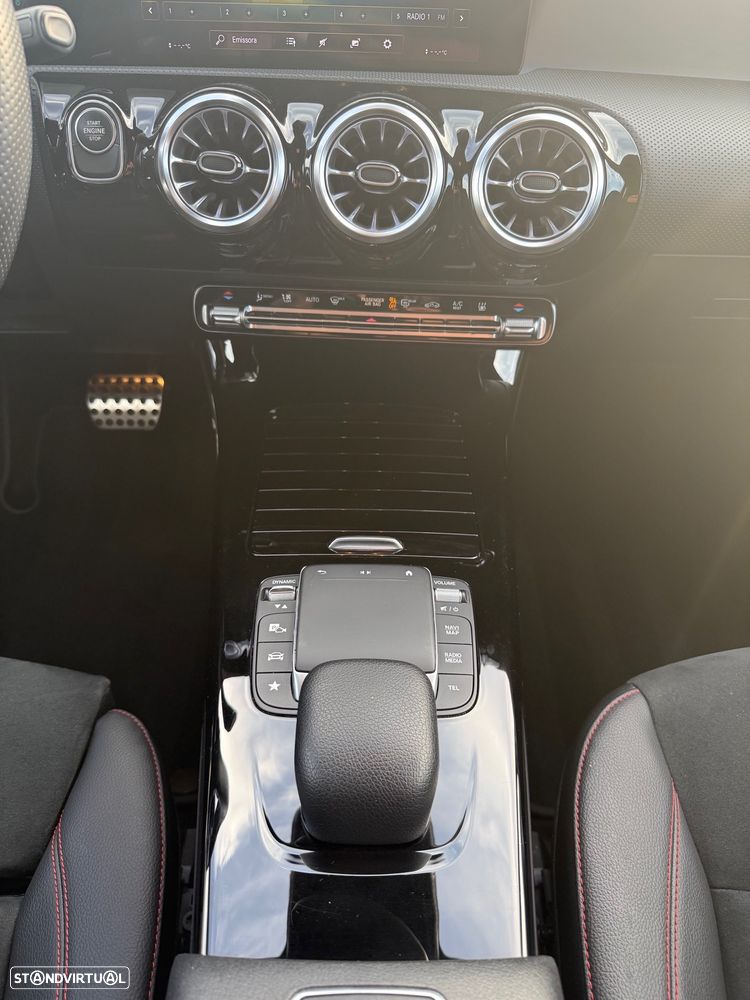 Mercedes-Benz CLA 250 e Shooting Brake AMG Line - 12