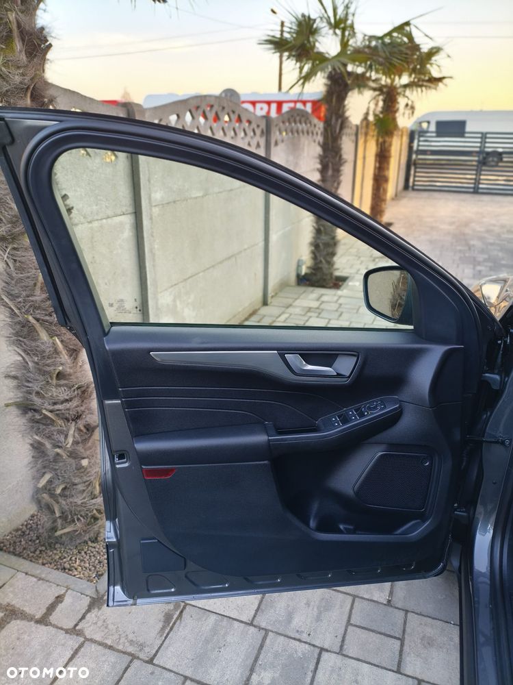 Ford Kuga 2.5 Duratec FHEV TITANIUM - 9