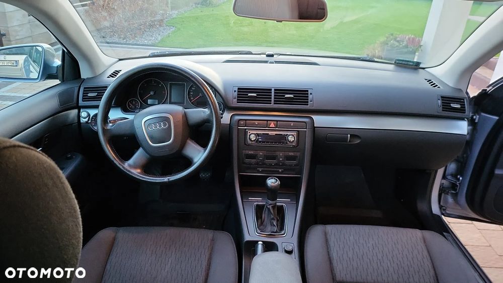 Audi A4 Avant 2.0 TDI - 14