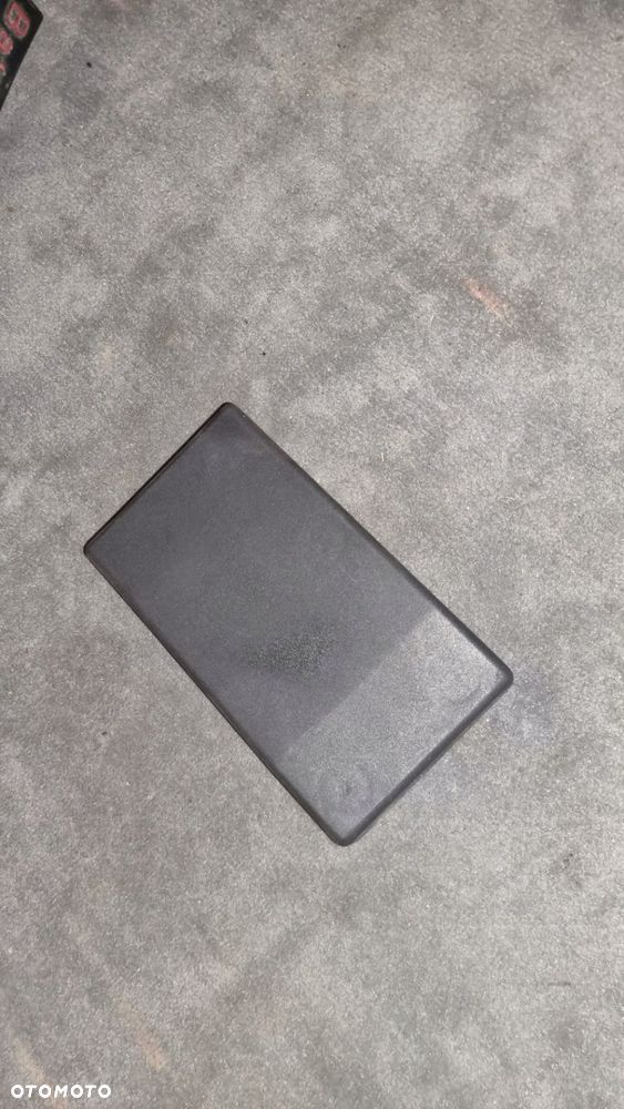 OSŁONA POKRYWA ZAWORU OGRZEWANIA BMW E31 840 850 - 1