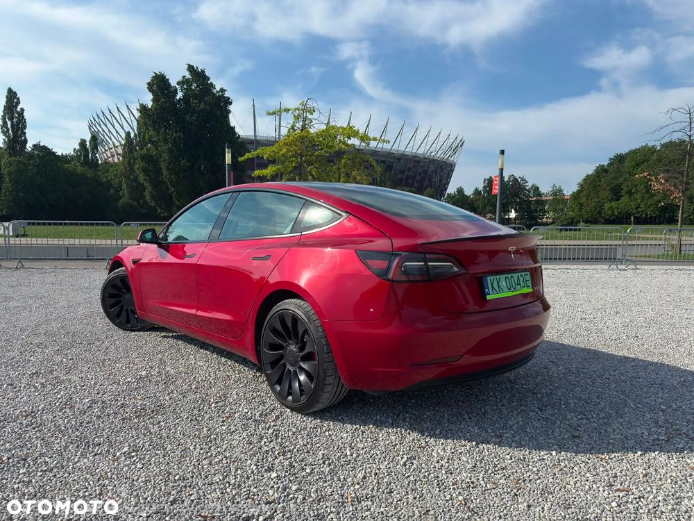Tesla Model 3 - 8
