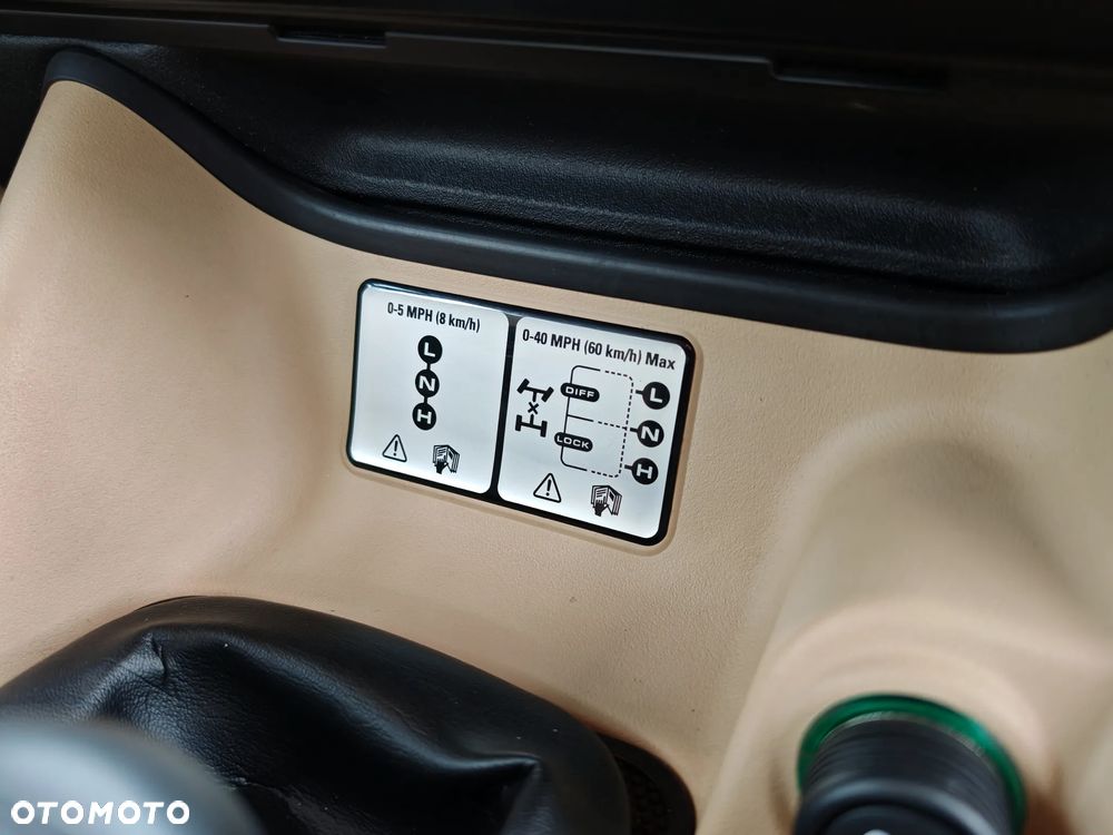 Land Rover Discovery - 35