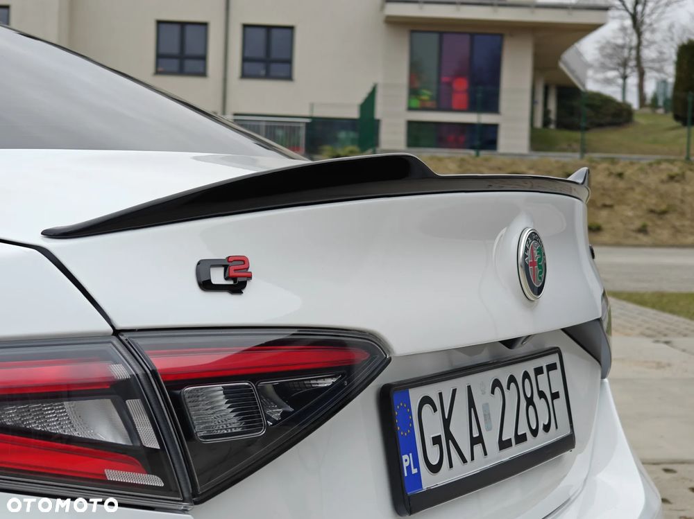 Alfa Romeo Giulia 2.0 Turbo 16V AT8 Veloce Ti - 12