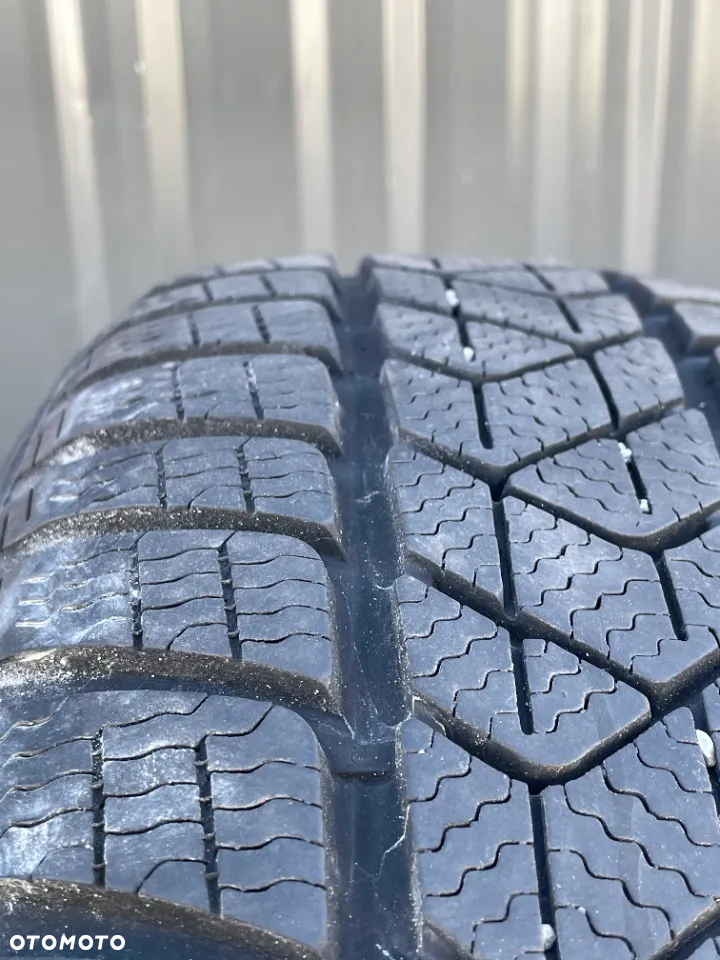 Opony Zimowe 205/60 17'' Pirelli Sottozero3 2021 rok - 3