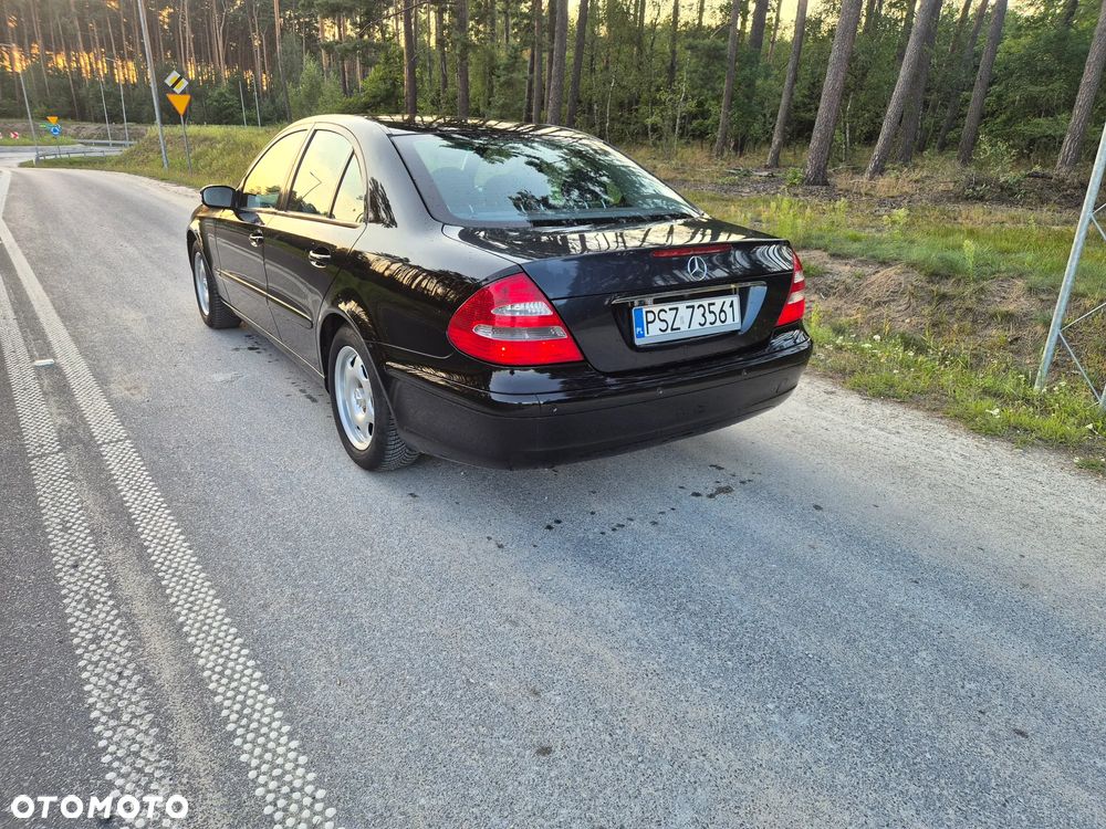 Mercedes-Benz Klasa E 200 Kompressor Automatik Classic - 7