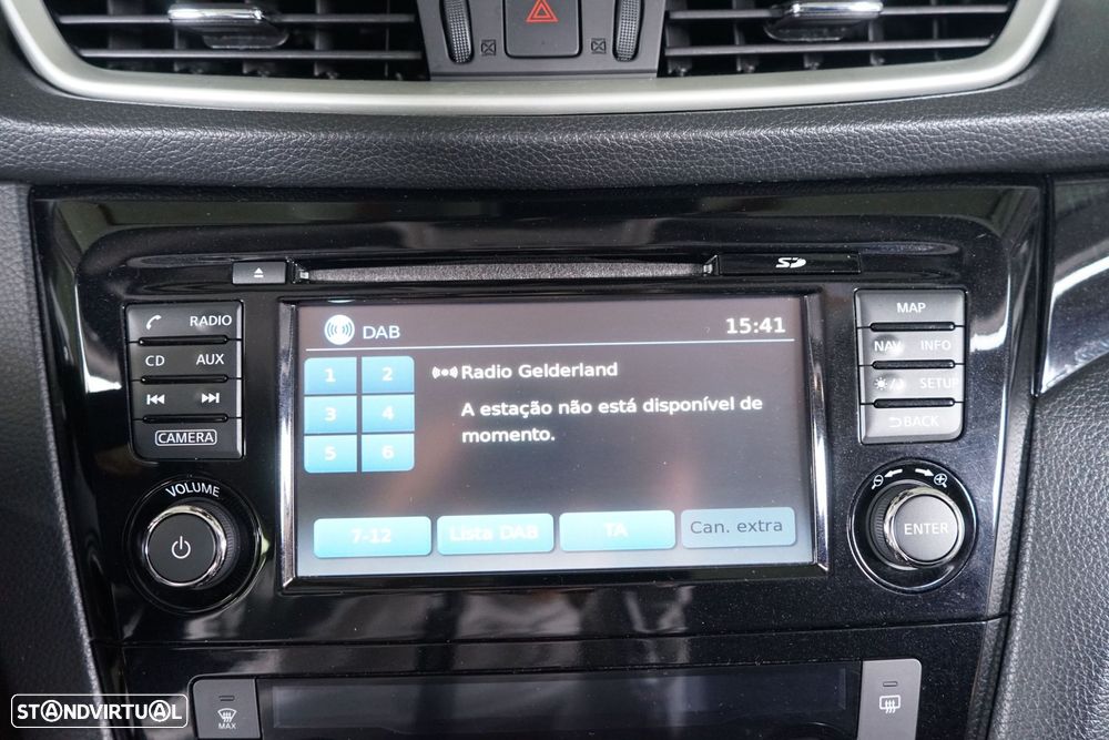 Nissan Qashqai 1.2 DIG-T Acenta Connect - 29