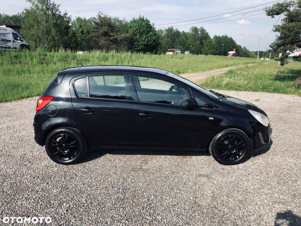 Opel Corsa 1.2 16V Cosmo - 22