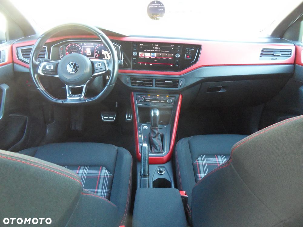 Volkswagen Polo 2.0 TSI OPF DSG GTI - 12