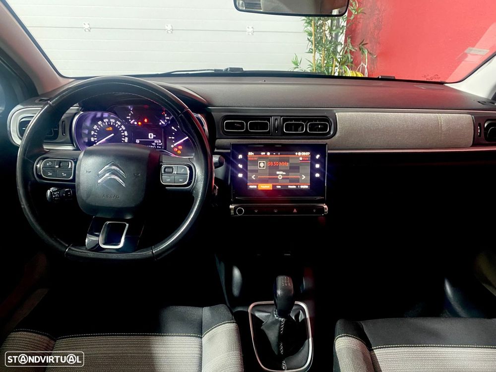 Citroën C3 1.2 PureTech Shine - 47