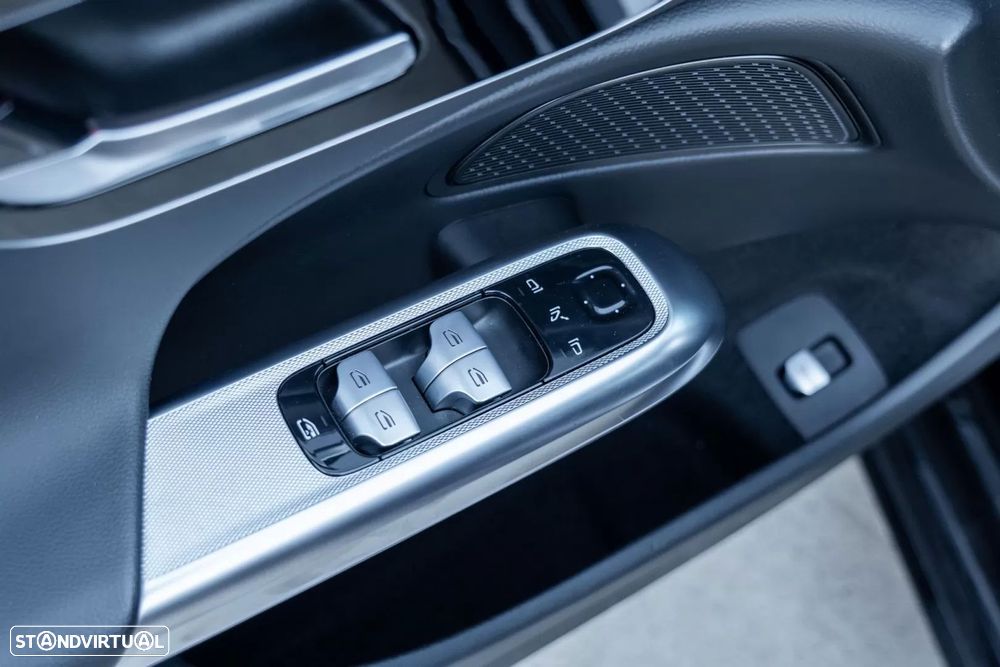 Mercedes-Benz E 220 d 9G-TRONIC AMG Line - 23