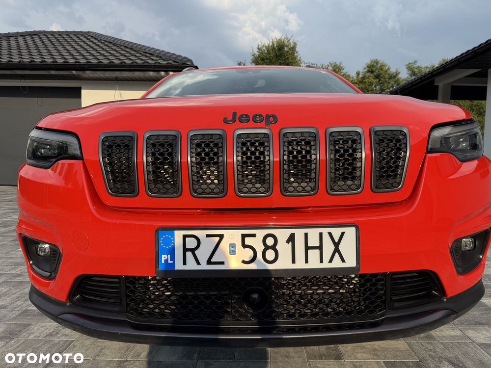 Jeep Cherokee - 8