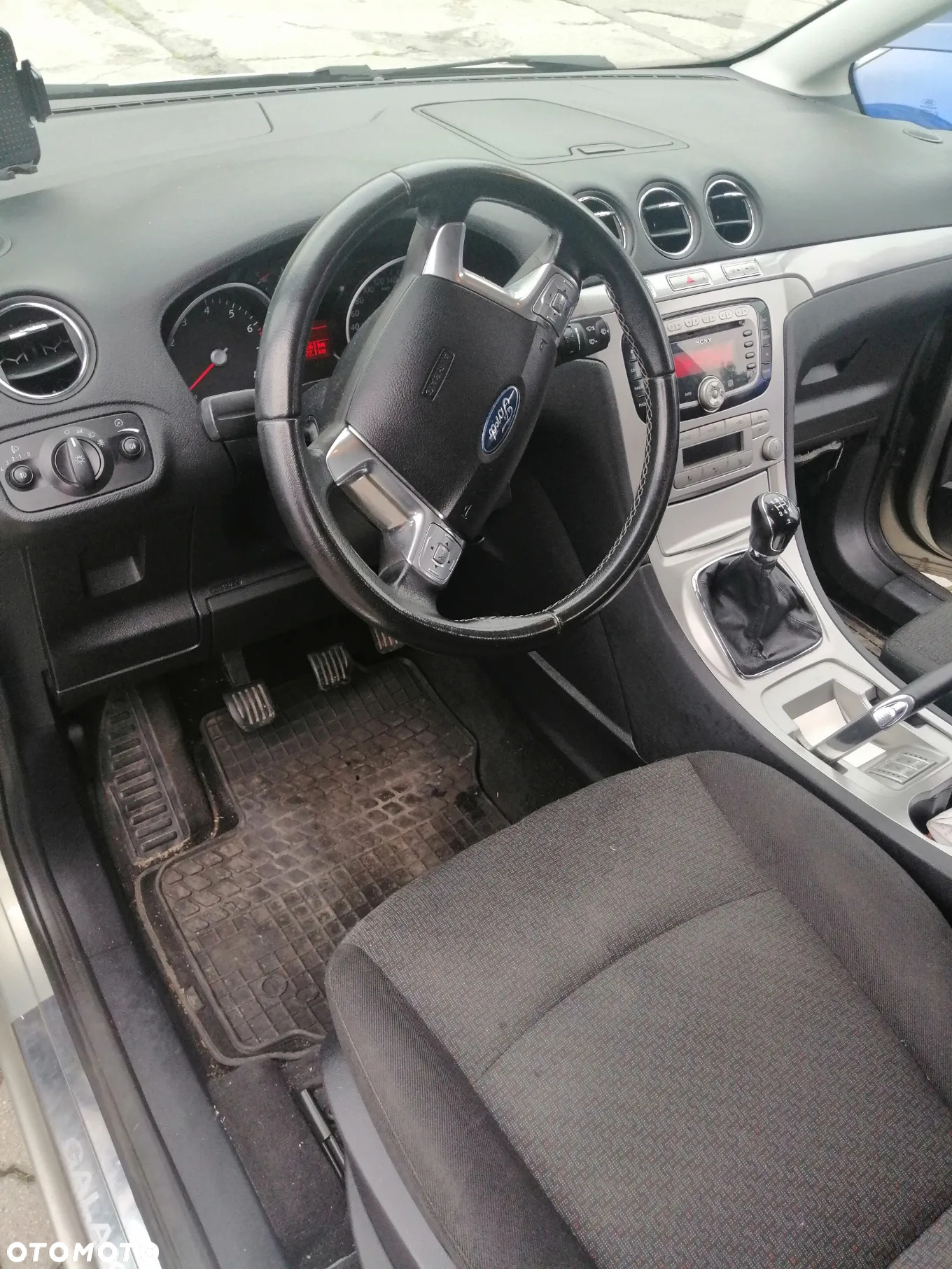 Ford Galaxy - 15
