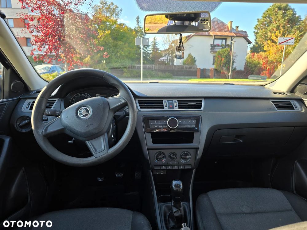 Skoda Rapid 2015 photo 3