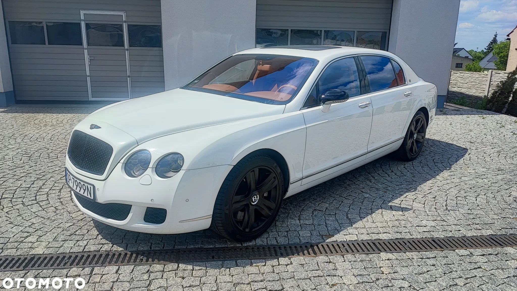 Bentley Flying Spur Continental - 2
